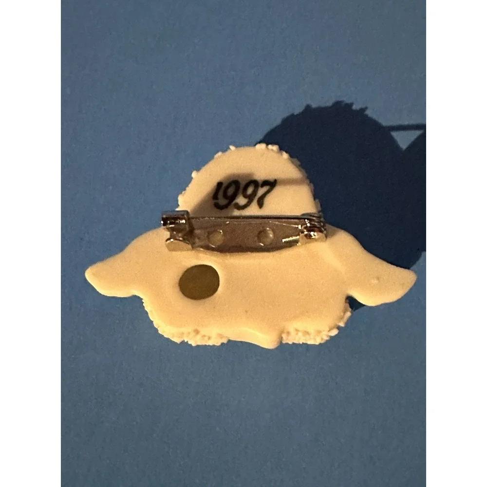 SNOW BABY, WINGED. DEPT.‎ 56 BROOCH Pin VTG 1997 Friendship EC